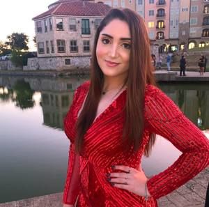 Meet your Posher, Christie